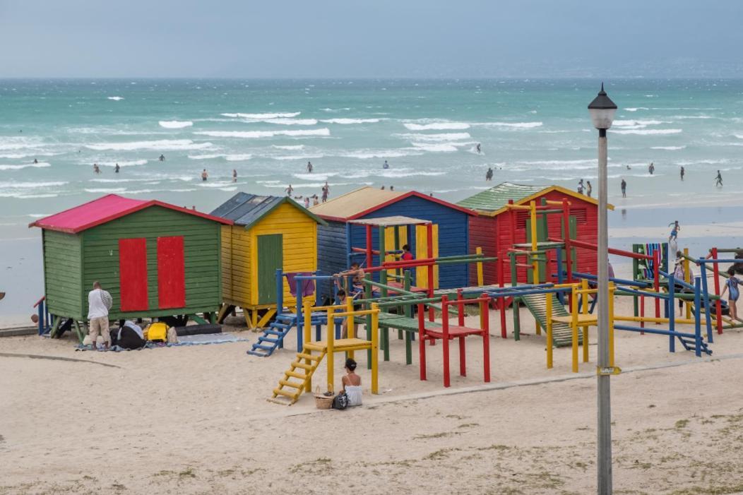 At The Beach - Muizenberg Cape Town Ngoại thất bức ảnh